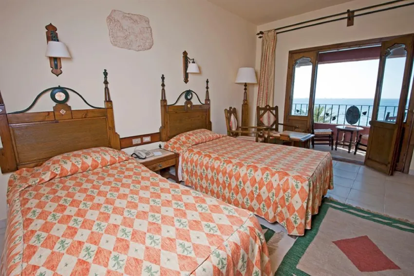 SUNNY DAYS EL PALACIO RESORT & SPA  4*-4