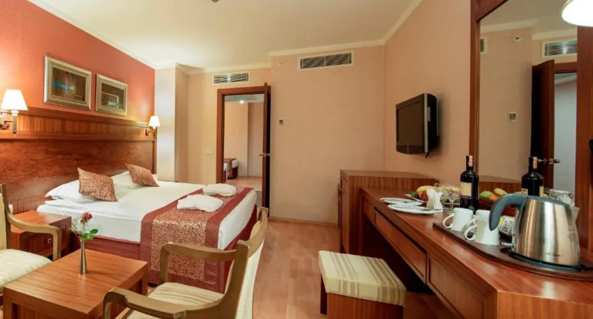 ALBA ROYAL HOTEL (ADULTS ONLY 16+)  5*-7