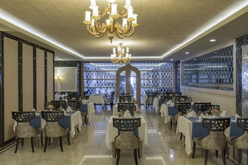 Royal Alhambra Palace 5*-69