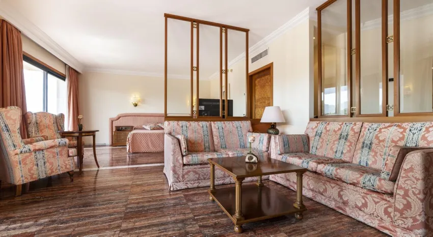 Serrano Palace 5*-53