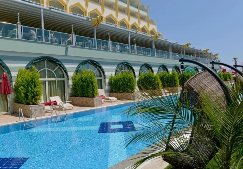DELPHIN IMPERIAL HOTEL  5*-10