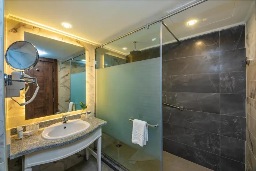 TITANIC RESORT & AQUAPARK  4*-19