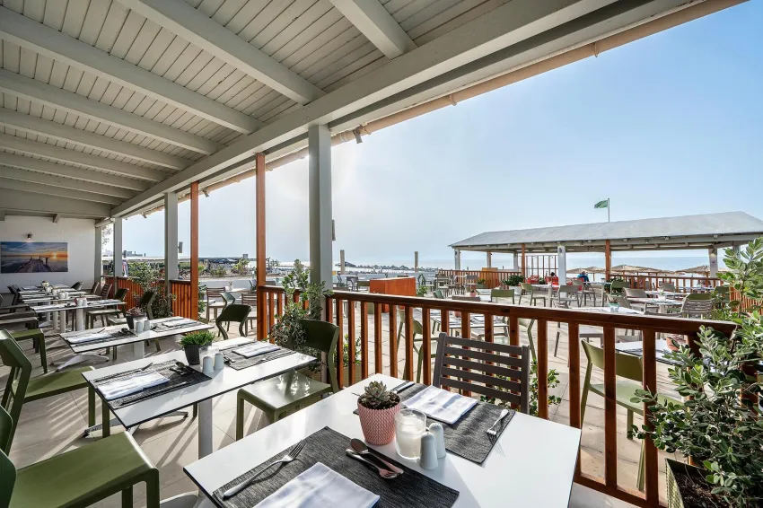 Adele Beach 4*-26