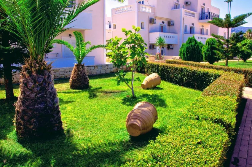 Yiannis Manos Resort Hotel 2*-23