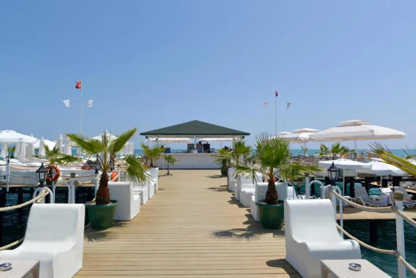 DELPHIN IMPERIAL  5*-25