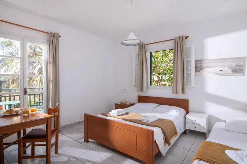 Golden Valentin 2*-23