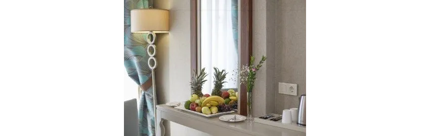 Side Crown Palace 5*-23