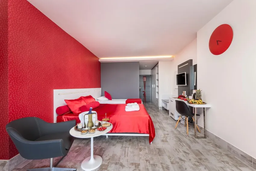 White City Beach (Adults Only 16+) 4*-40