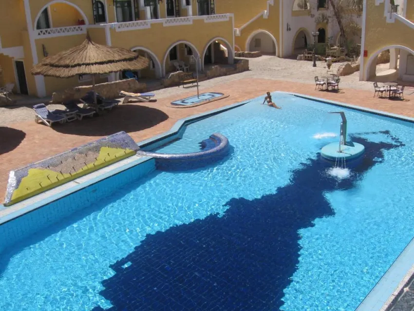 CLUB FARAANA REEF  4*-43