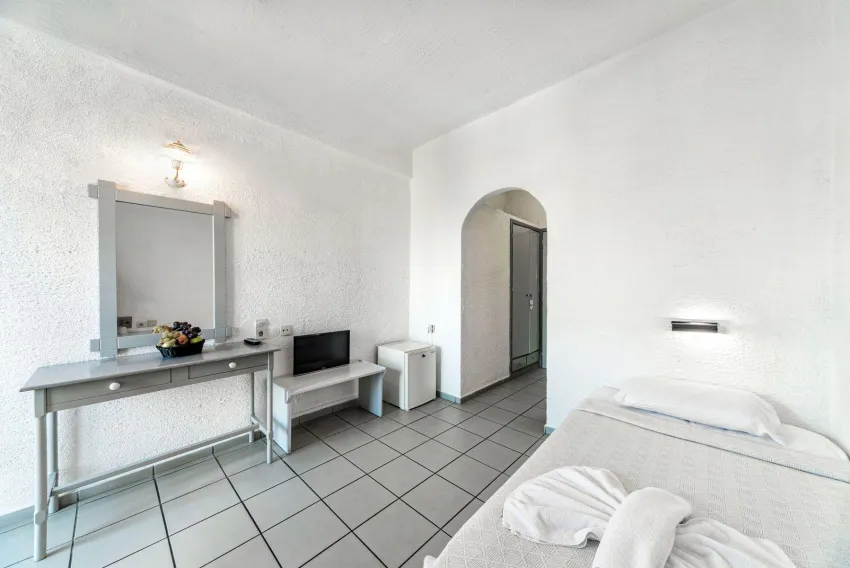 Iro Hotel 2*-21
