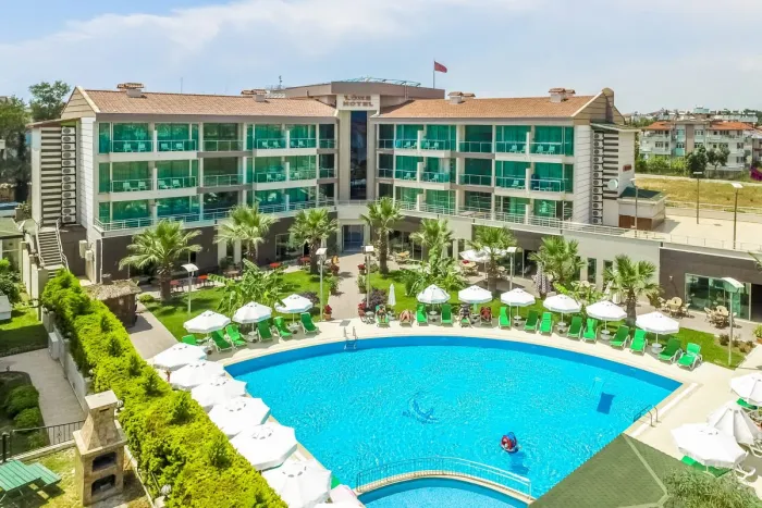 5-SIDE-LOWE-HOTEL--4-