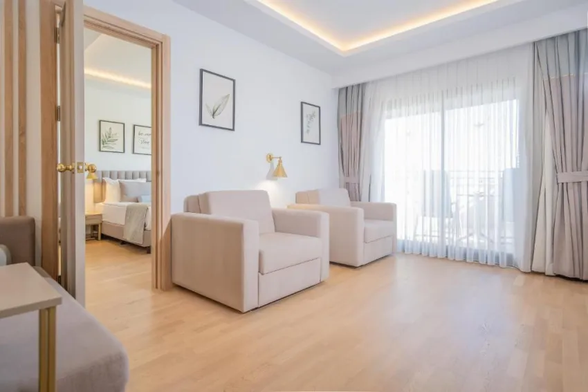 MIRAMARE QUEEN HOTEL  4*-24