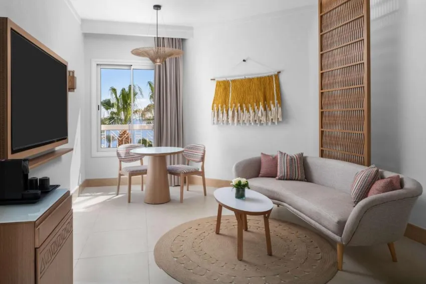 DOUBLETREE BY HILTON SHARM BAY RESORT BEACH SIDE  4*-48