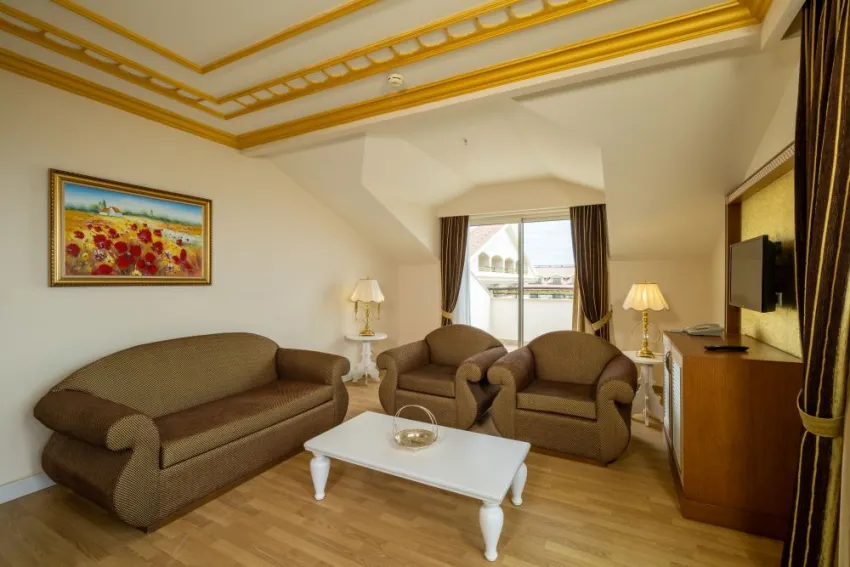 DIAMOND EXCELLENCE RESORT SPA (EX. CRYSTAL PALACE)  5*-67
