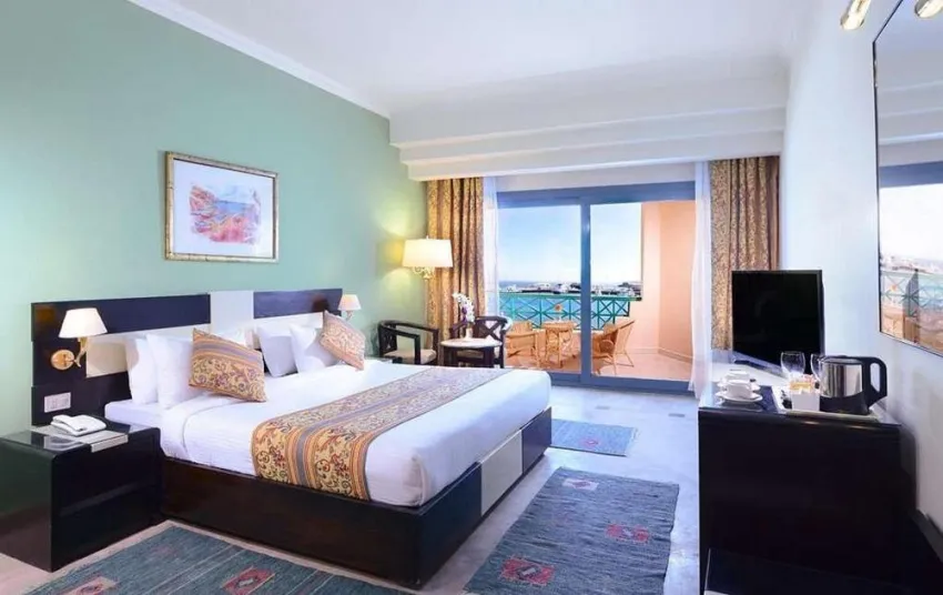 Hotelux Marina Beach 4*-6