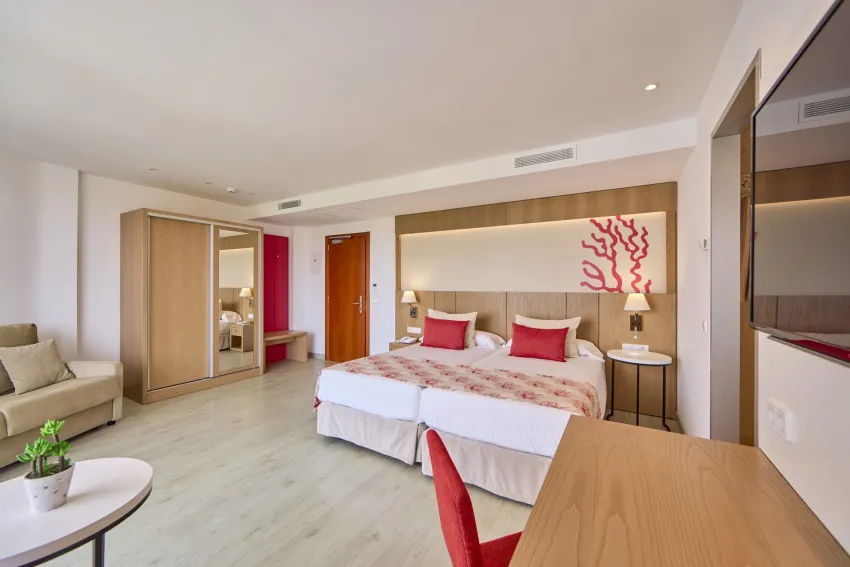 Universal Hotel Perla 4*-11