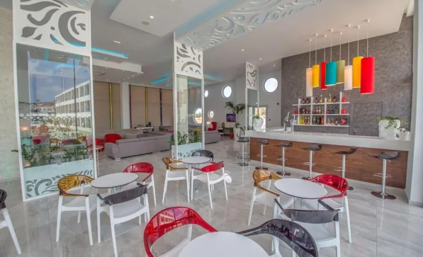 Nicholas Color Hotel 3*-6