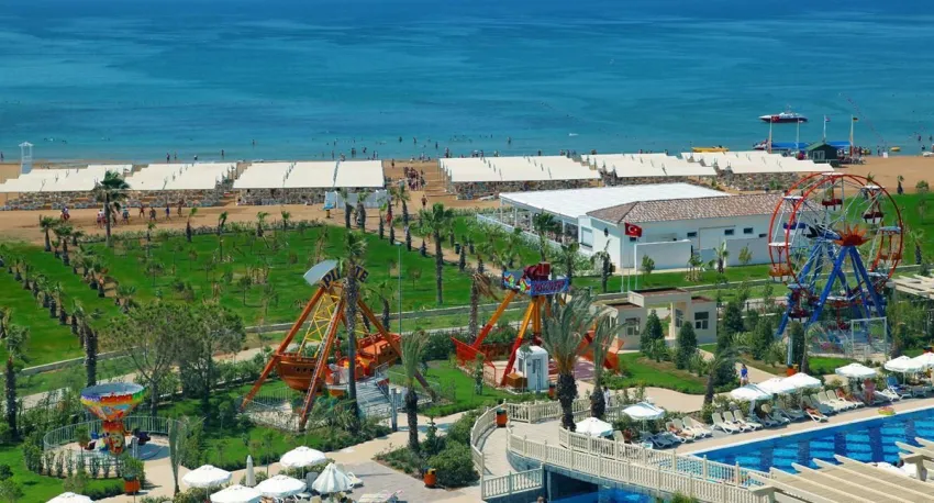 Royal Alhambra Palace 5*-9