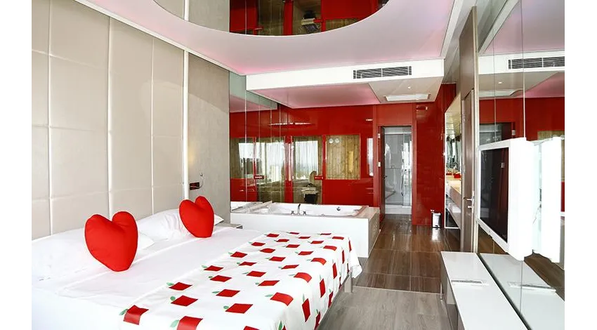 ADAM & EVE (ADULTS ONLY 16+)  5*-8