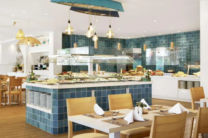 Iberostar Waves Club Cala Barca 4*-38
