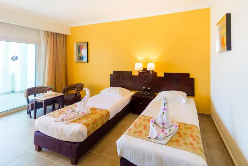 Coral Sun Beach Resort 4*-11