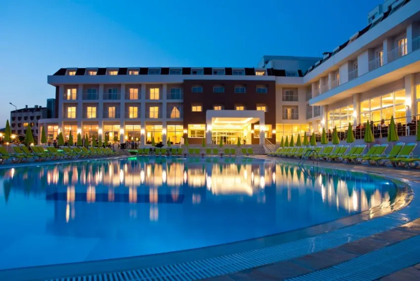WHITE LILYUM HOTEL  4*-1