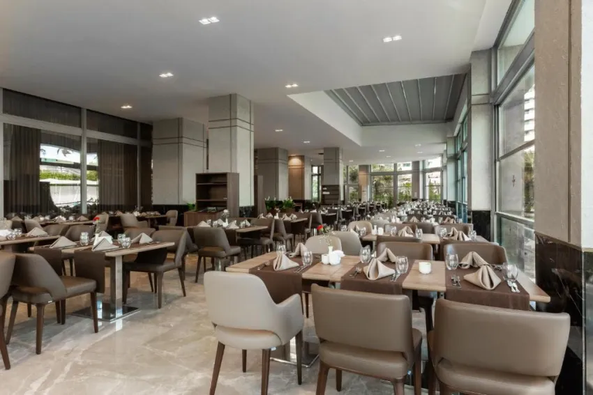 MIRACLE RESORT HOTEL  5*-58