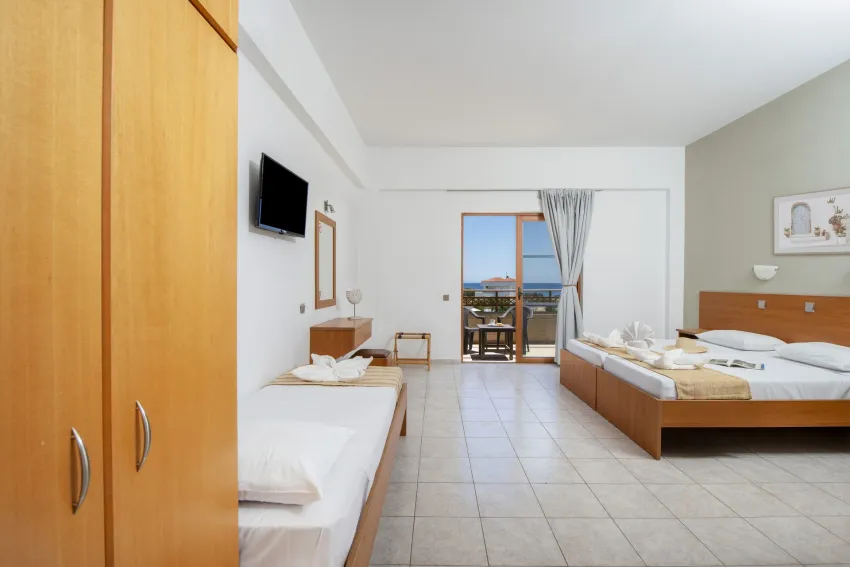 Ledras Beach Hotel 4*-15