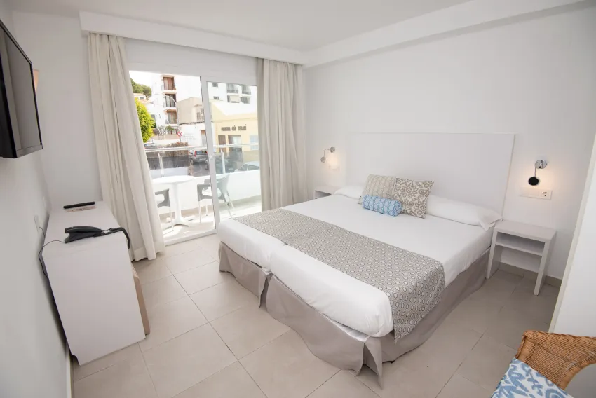 Chevy Hotel & Suites 3*-7