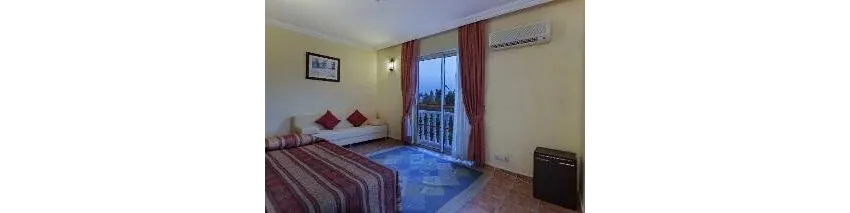 Larissa Sultans Beach 4*-8