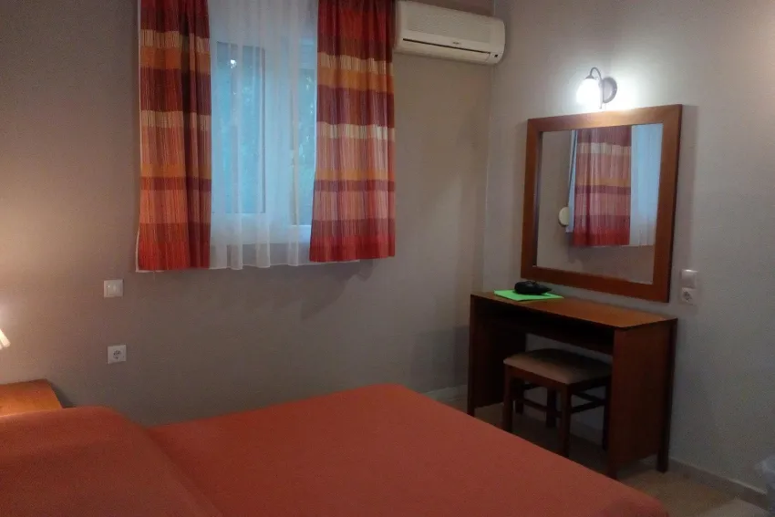 Daniel Hotel 2*-5