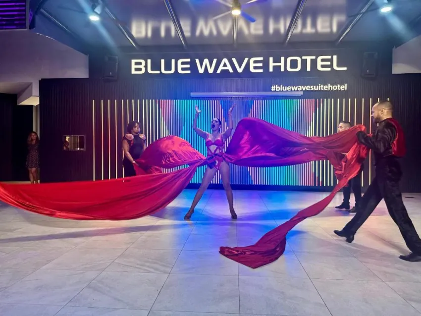 BLUE WAVE SUITE HOTEL  4*-17