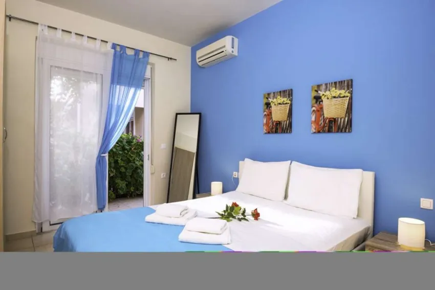 Azure Beach Villas 4*-5