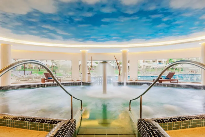 STEIGENBERGER AL DAU BEACH  5*-38