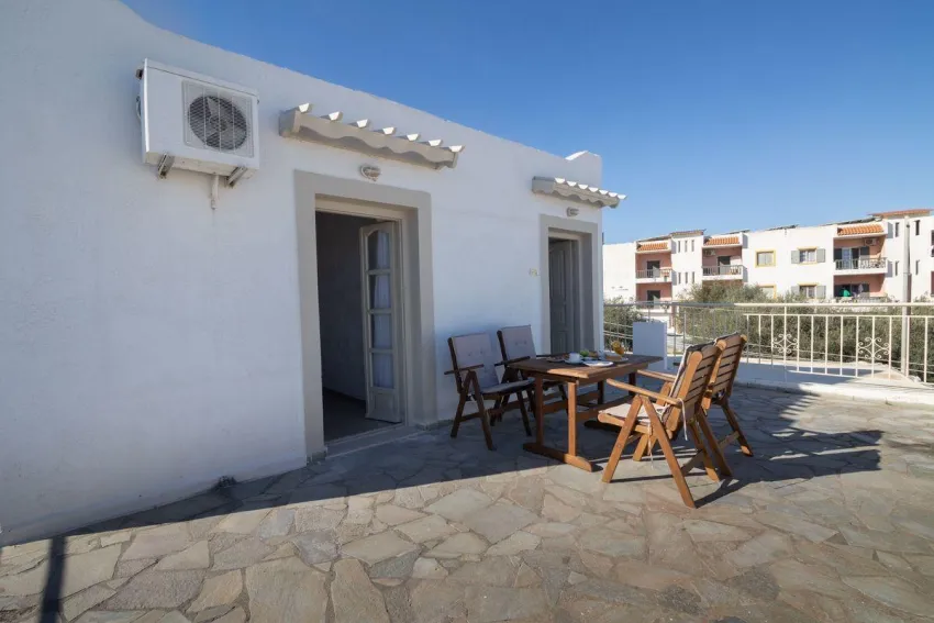 Hesperia Apartments 3*-1