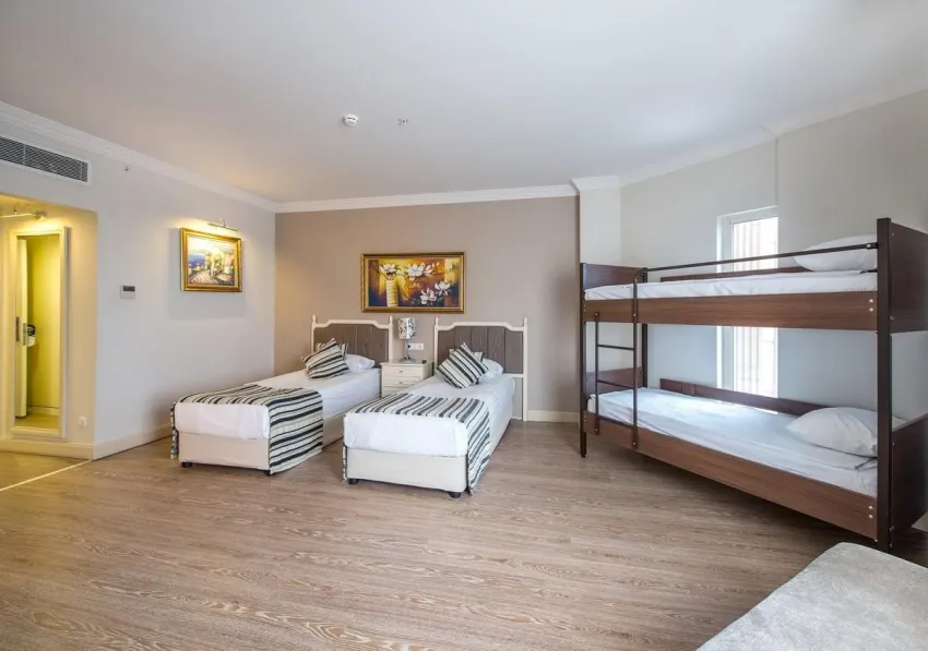 Crystal Tat Beach Pearl Collection 5*-24