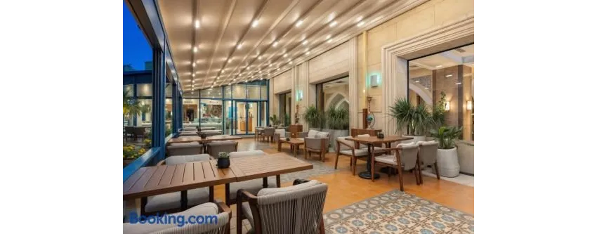 Merit Lefkoşa Hotel & Casino 5*-4