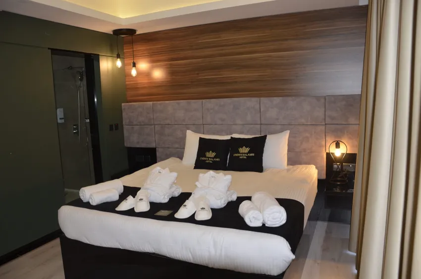 Crown Salamis Hotel 4*-9
