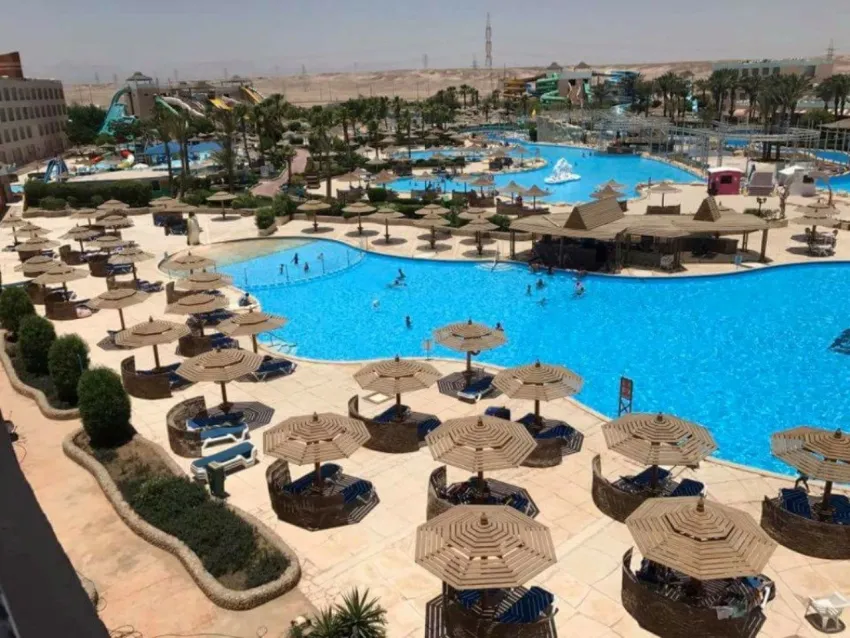 Titanic Resort & Aquapark 4*-8