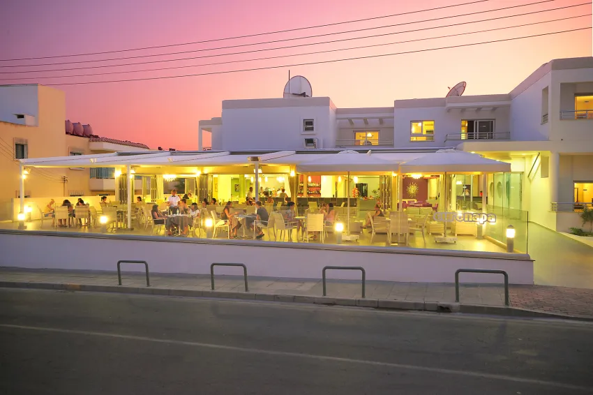 Euronapa Hotel Apartments 3*-8