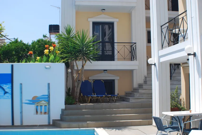 Renia Studios and Apartments 3*-2