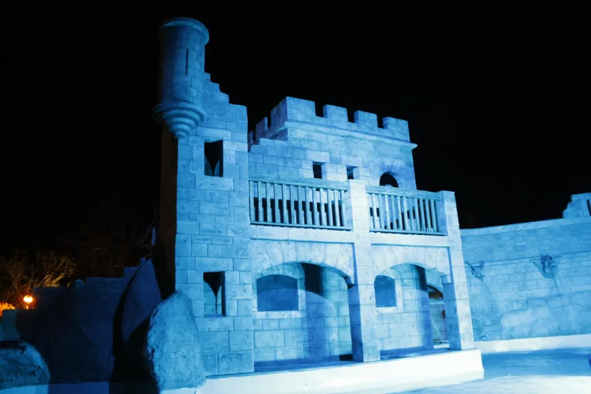 Pirates Village Apartments -4