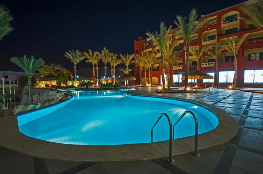 Sun And Sea Aqua Park 3*-9