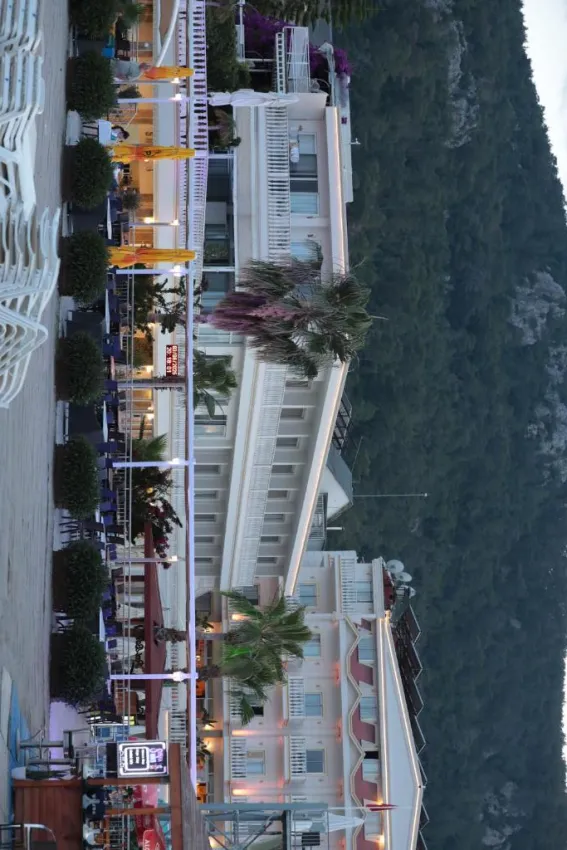 LA PERLA HOTEL  4*-19