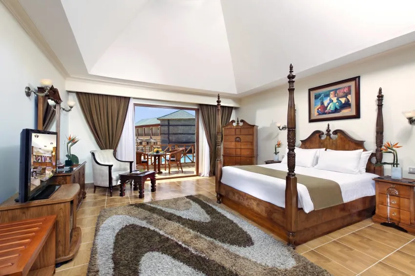 Aqua Blu Sharm 4*-10