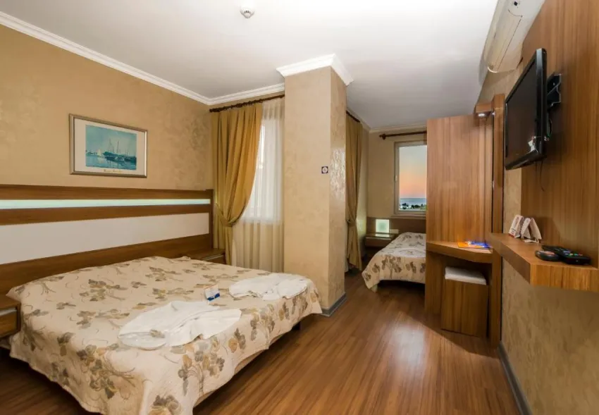 SANTA MARINA HOTEL  3*-3