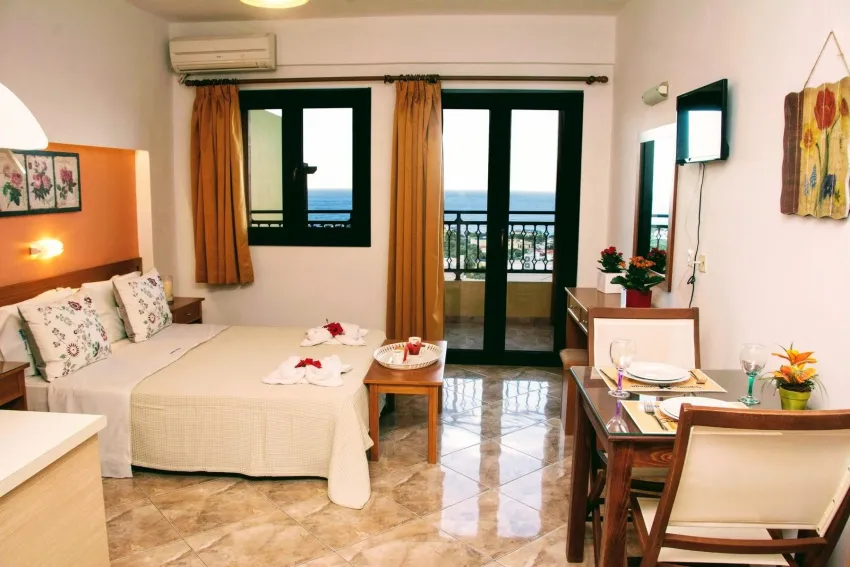 Ippoliti Village 3*-8