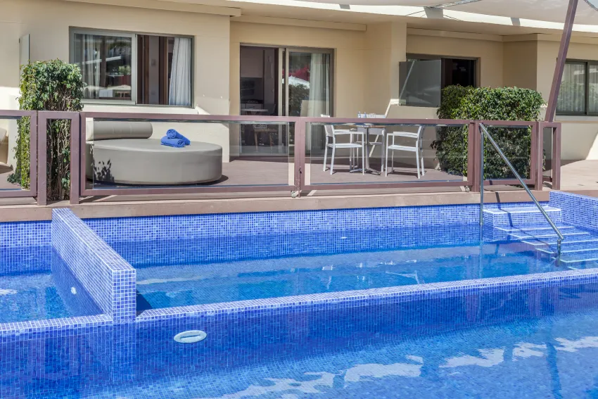 Zafiro Palmanova -39