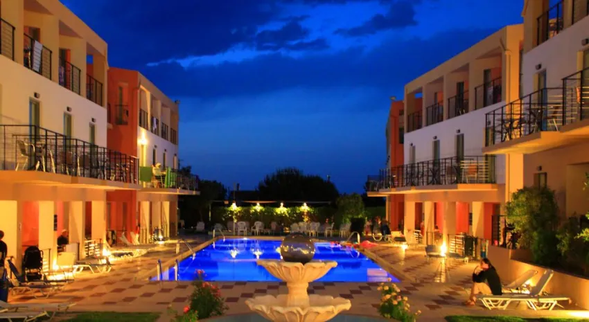 Sunrise Village Hotel 3*-4