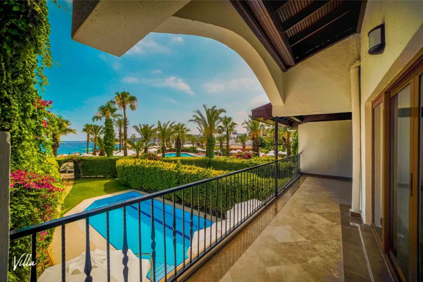 Emelda Sun Club 5*-8